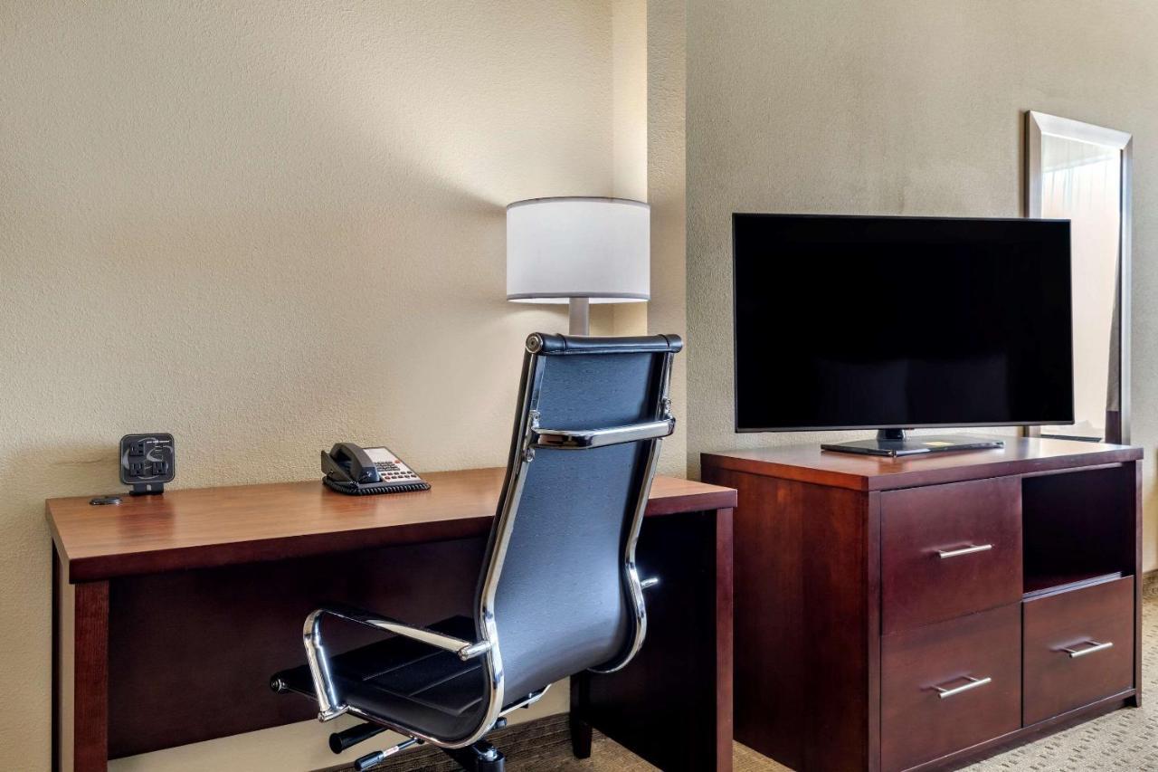 Comfort Suites Waco Near University Area Dış mekan fotoğraf